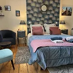 Entre Terre Et Estuaire & Bed & Breakfast