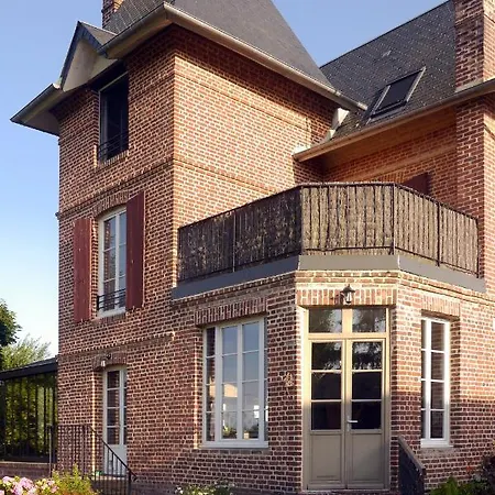 Honfleur, Entre Terre & Estuaire Bed & Breakfast