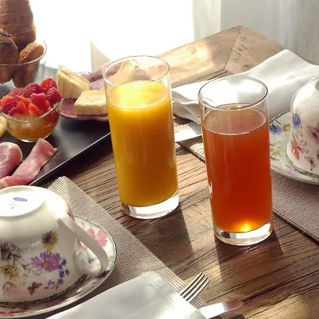 Honfleur, Entre Terre & Estuaire Bed & Breakfast *