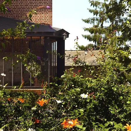 Honfleur, Entre Terre & Estuaire Bed & Breakfast